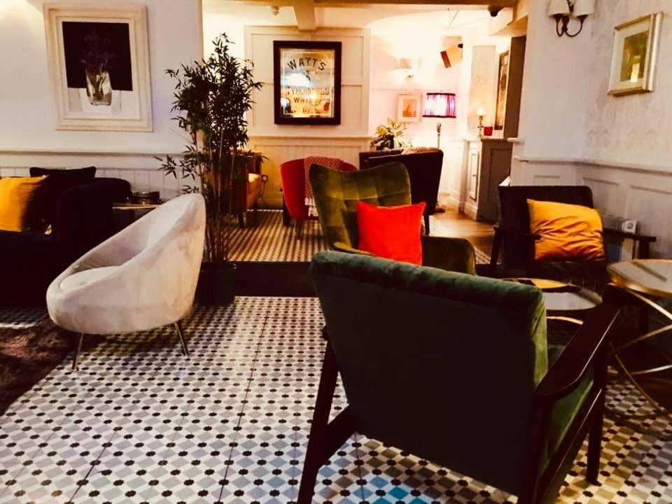 منزل الضيف Malin Townhouse المظهر الخارجي الصورة